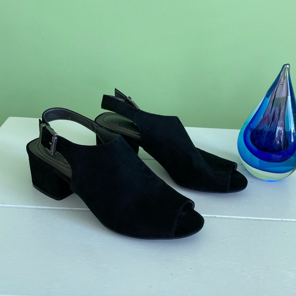 Black Low Heel Slingback